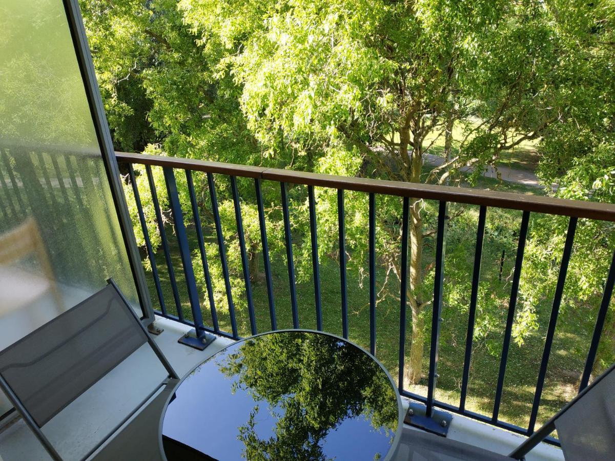 Bonvallet - Studio Paisible Et Chaleureux Avec Balcon Амьен Номер фото
